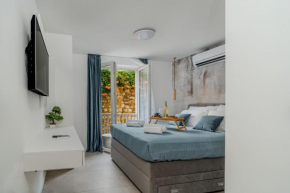 Amaro Luxury Room & Studio Apartman with Balcony